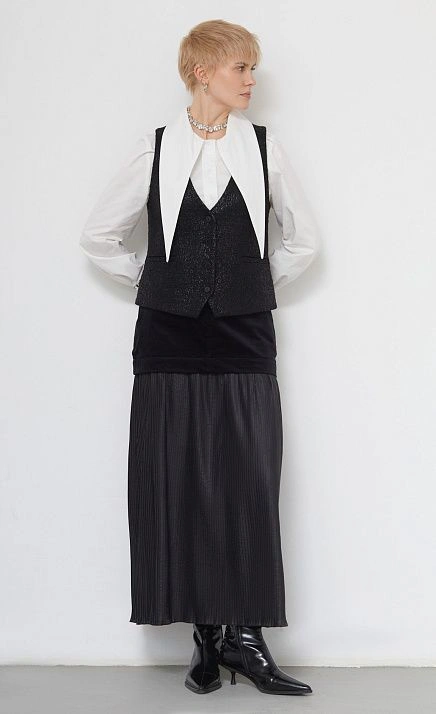  GRIOL. Жилет жен. 388239А.11312.8200N Чёрный 